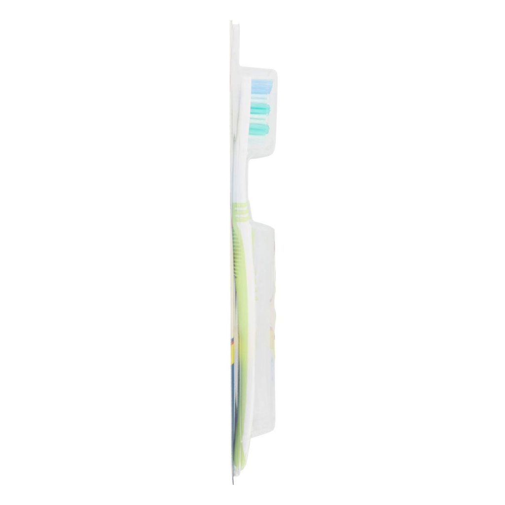 ORAL-B Toothbrush Classic Care Medium 1 Pack of 3 Toothbrushes - Multicolors