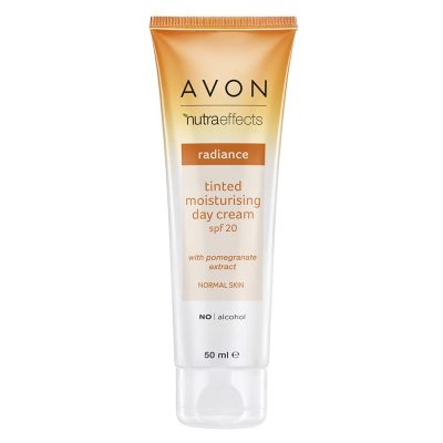 Avon Nutra Effects Radiance Tinted Moisturising Day Cream SPF20, Infused with Pomegranate Extract to Boost Skin's Radiance, 50ml