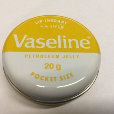 2 X Vaseline Lip Therapy Petroleum Jelly SHEA BUTTER 20g