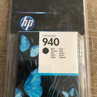 2 x Genuine Hp Office Jet 940 Ink Cartridges Black - Oct 2017.