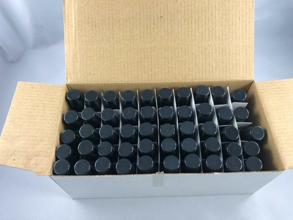 50 X 15ML COLLECTION 16 HOUR WEAR FOUNDATION GOLDEN 6