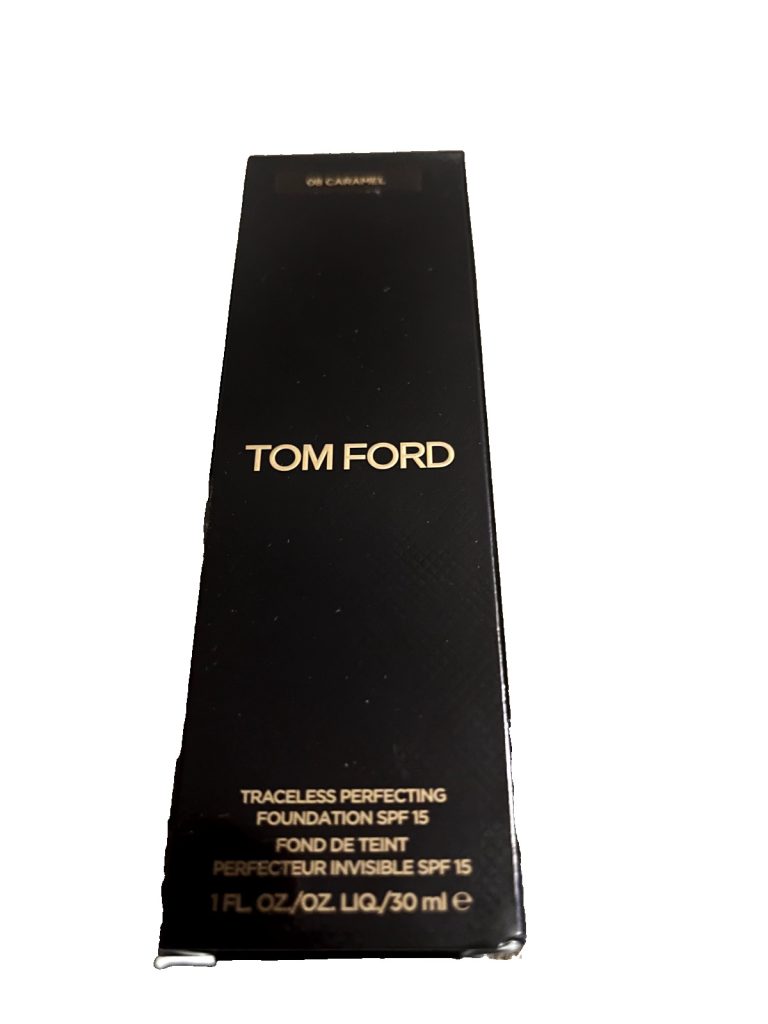 Tom Ford Traceless Perfecting Foundation SPF 15 1oz/30ml New In Box CARAMEL 08