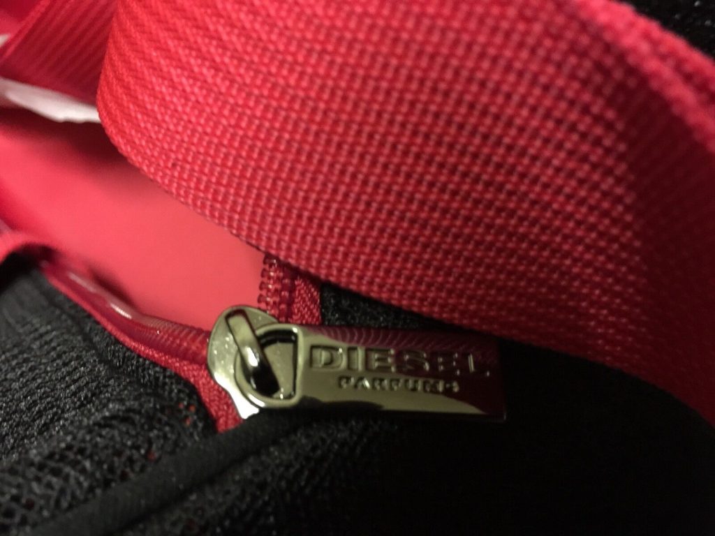 DIESEL BAG WEEKEND / SPORTS BAG RED HANDLES