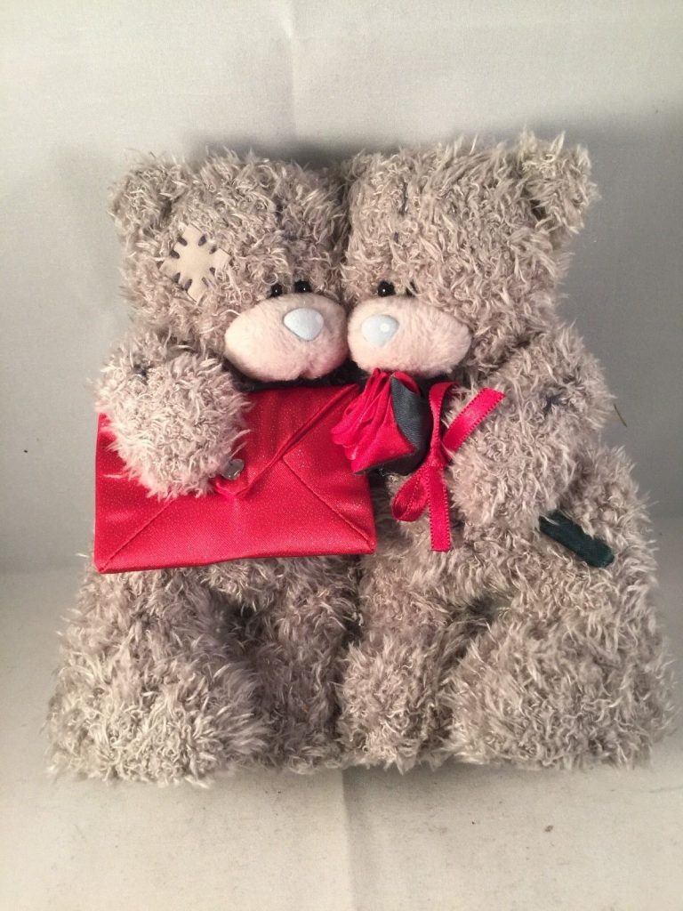 ME TO YOU TWIN BEARS WITH RED ENVELOPE AND RED ROSE 7 INCH