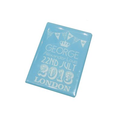 COMMEMORATIVE SOUVENIR MAGNET FOR THE BIRTH OF THE ROYAL BABY GEORGE - ALEXANDER - LOUIS