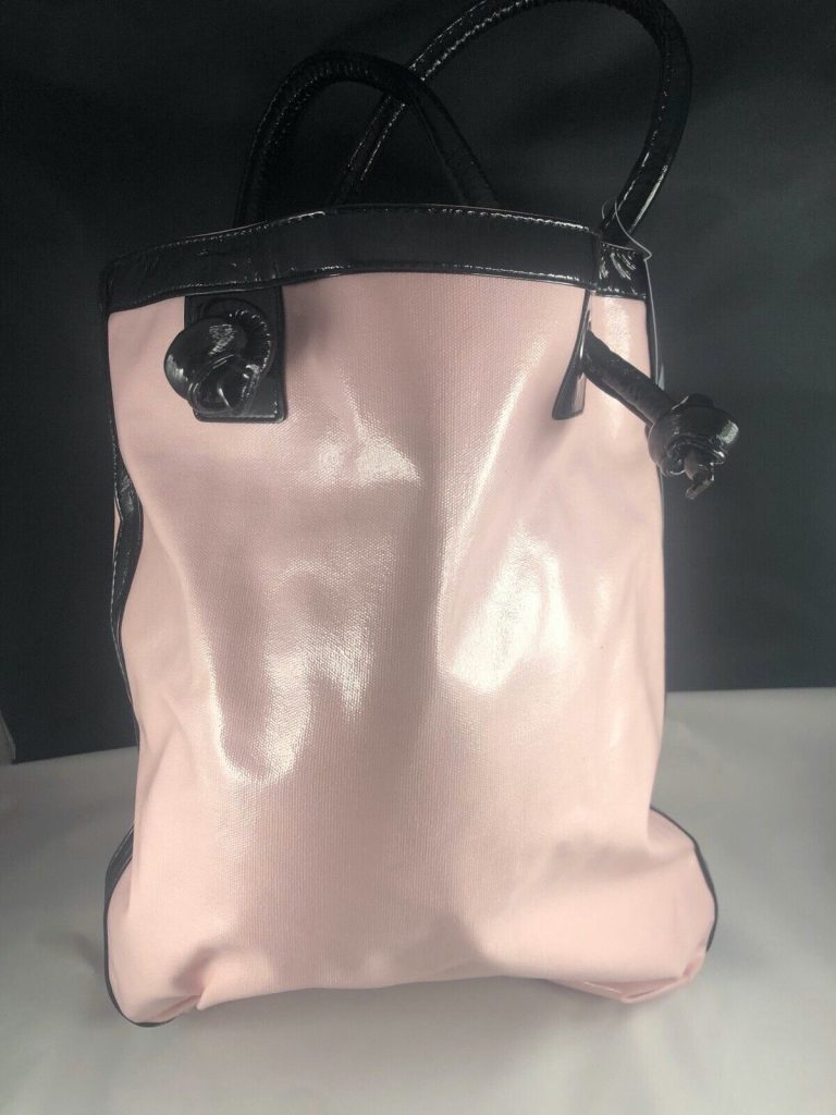 kim kardashian BAG IN PINK