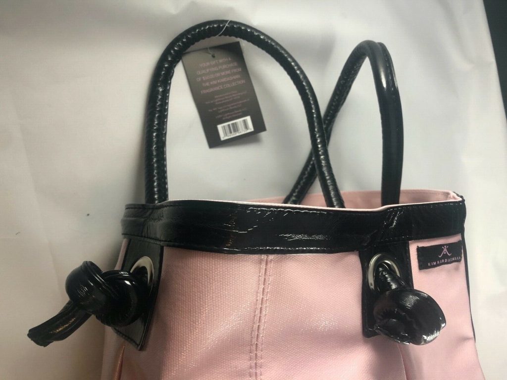 kim kardashian BAG IN PINK