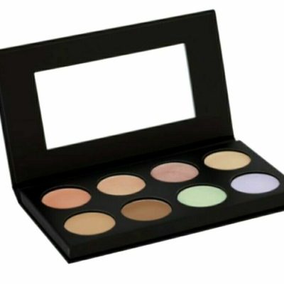 #Collection Conceal And Light Like A Pro------- Concealer Corrector Palette