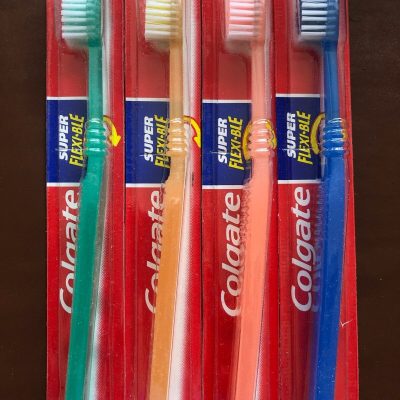 12 large 40mm head Colgate super flexible soft toothbrushes gentle cleaning