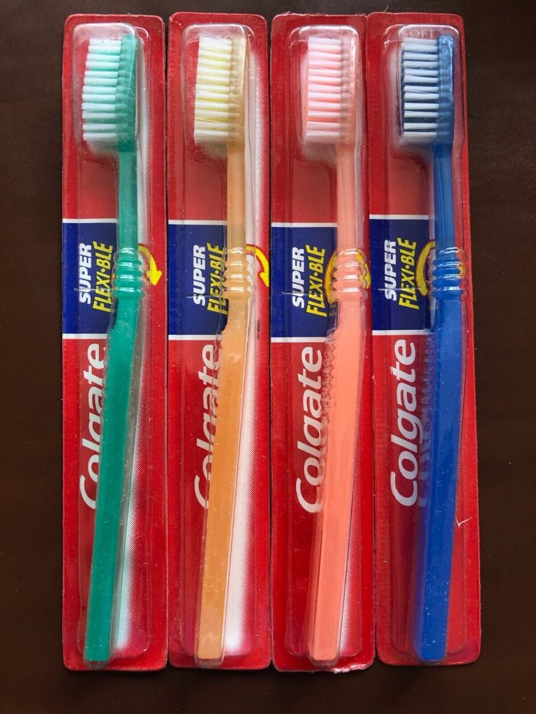 12 large 40mm head Colgate super flexible soft toothbrushes gentle cleaning