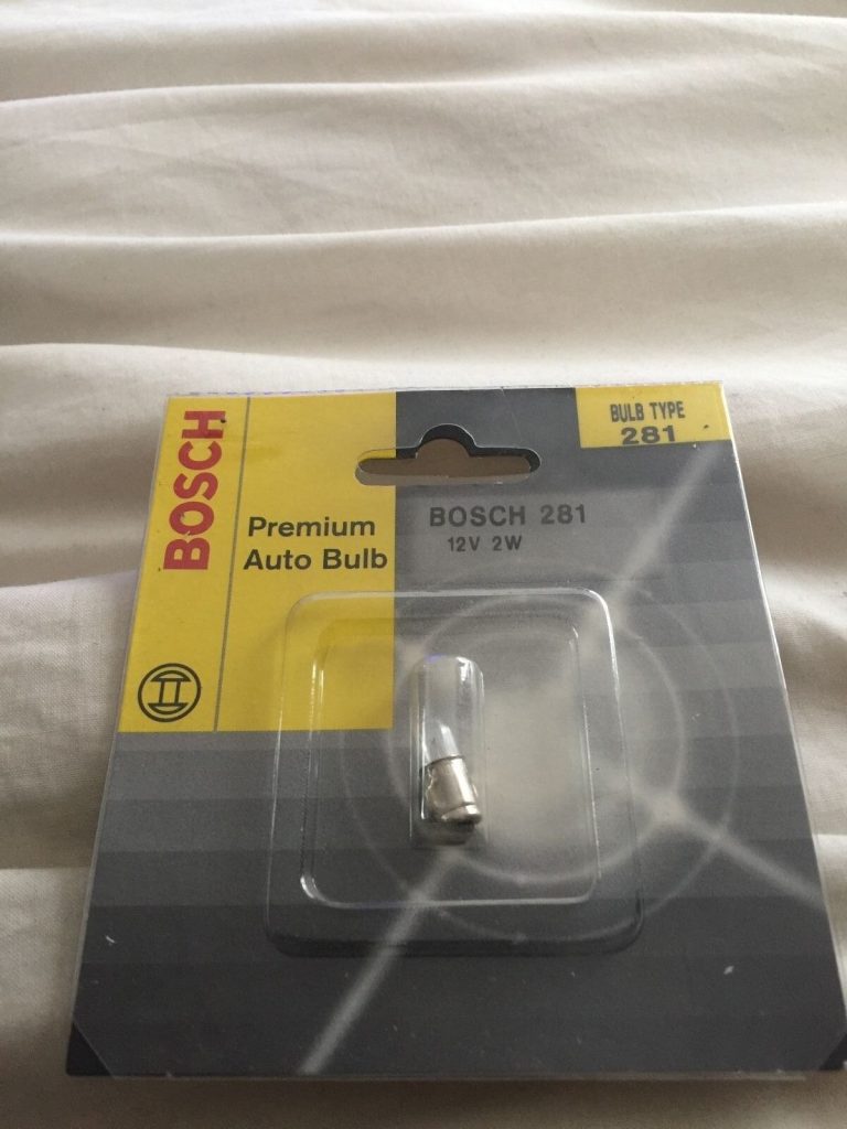 3 X BOSCH PREMIUM AUTO BULB 281 12V 2W