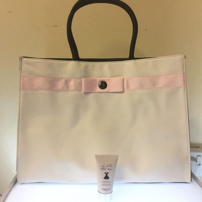 GUERLAIN LADIES SHOPPER BAG White With Pink Bow - WITH 30ML BODY MILK