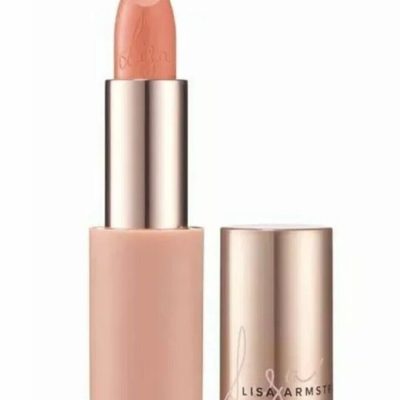 Avon - Lisa Armstrong MATTEiculous Lipstick - The CB CLEARANCE OFFER